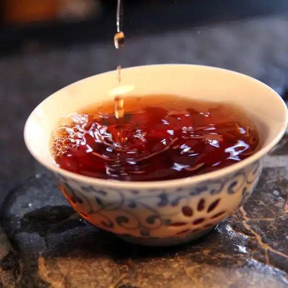 什么季節(jié)喝普洱茶好？喝普洱茶的禁忌和注意事項(xiàng)?