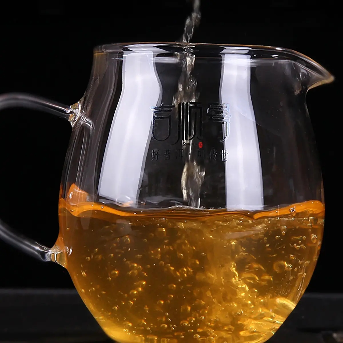 ?這個(gè)普洱有點(diǎn)甜，什么甜？冰糖甜！