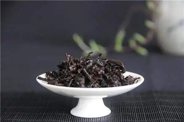 判斷普洱茶是不是好料，只看一個(gè)地方！